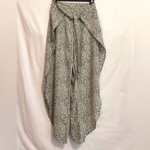 J Valdi lightweight tie-front cover-up Swim/Lounge Pants; Size S; Poly/Nylon